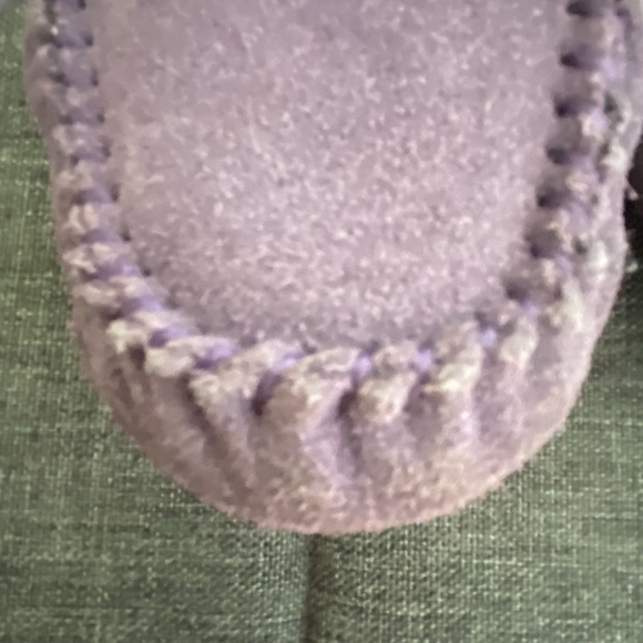 Ugg Australia Girls Sz 1 Purple Leather Lined Mocassin Slippers - Picture 15 of 16